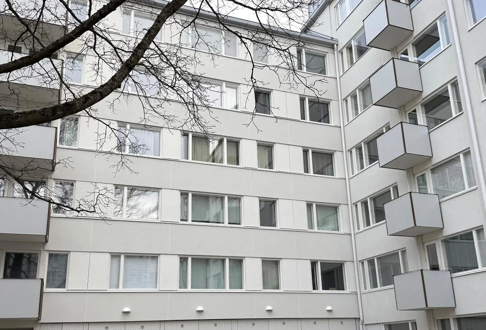 Spacious 2 Rooms Apartment In Helsinki Design District, Own Balcony